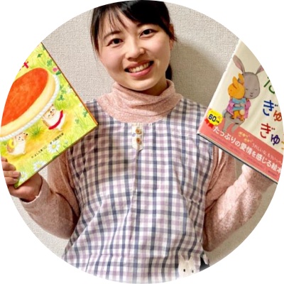 スタッフの顔写真