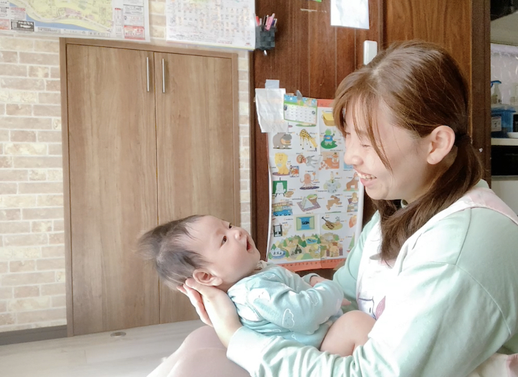 スタッフの顔写真